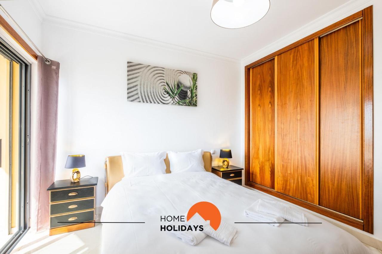 #080 Marina View Flat With Pool By Holidays Apartment *