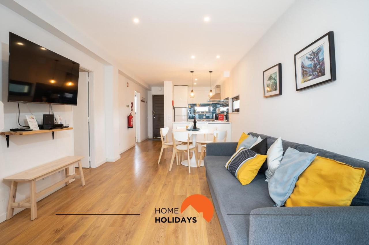 #063 Flat By Holidays Apartment