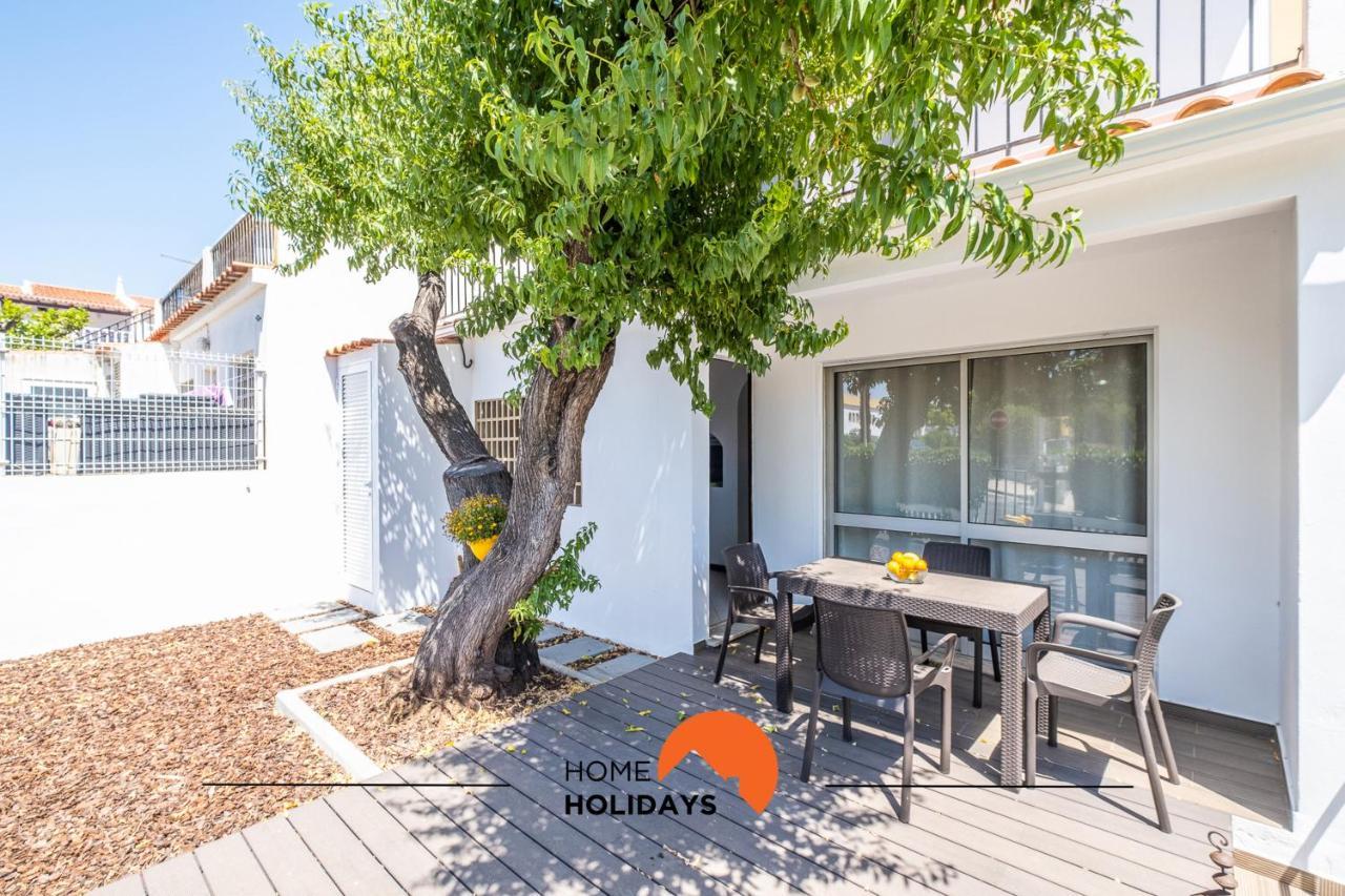 #047 Almond Tree By Holidays