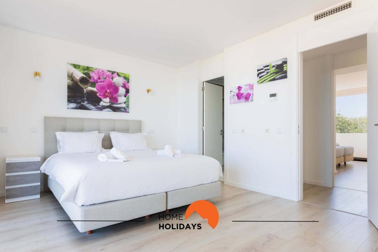 Holiday home #142 Spacious With Garden, Pool And Private Park