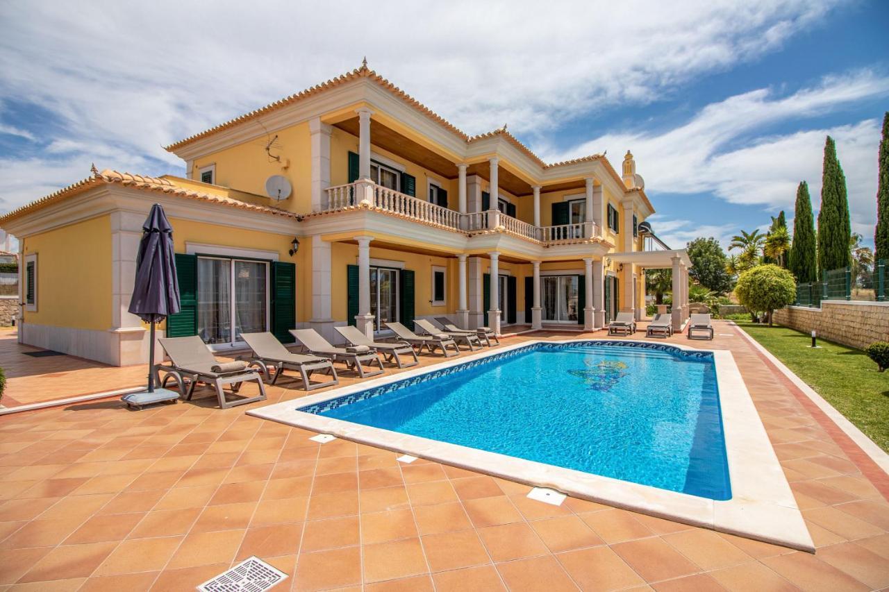Villa Iris