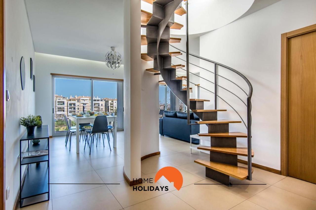 Apartment #143 Penthouse By Holidays *