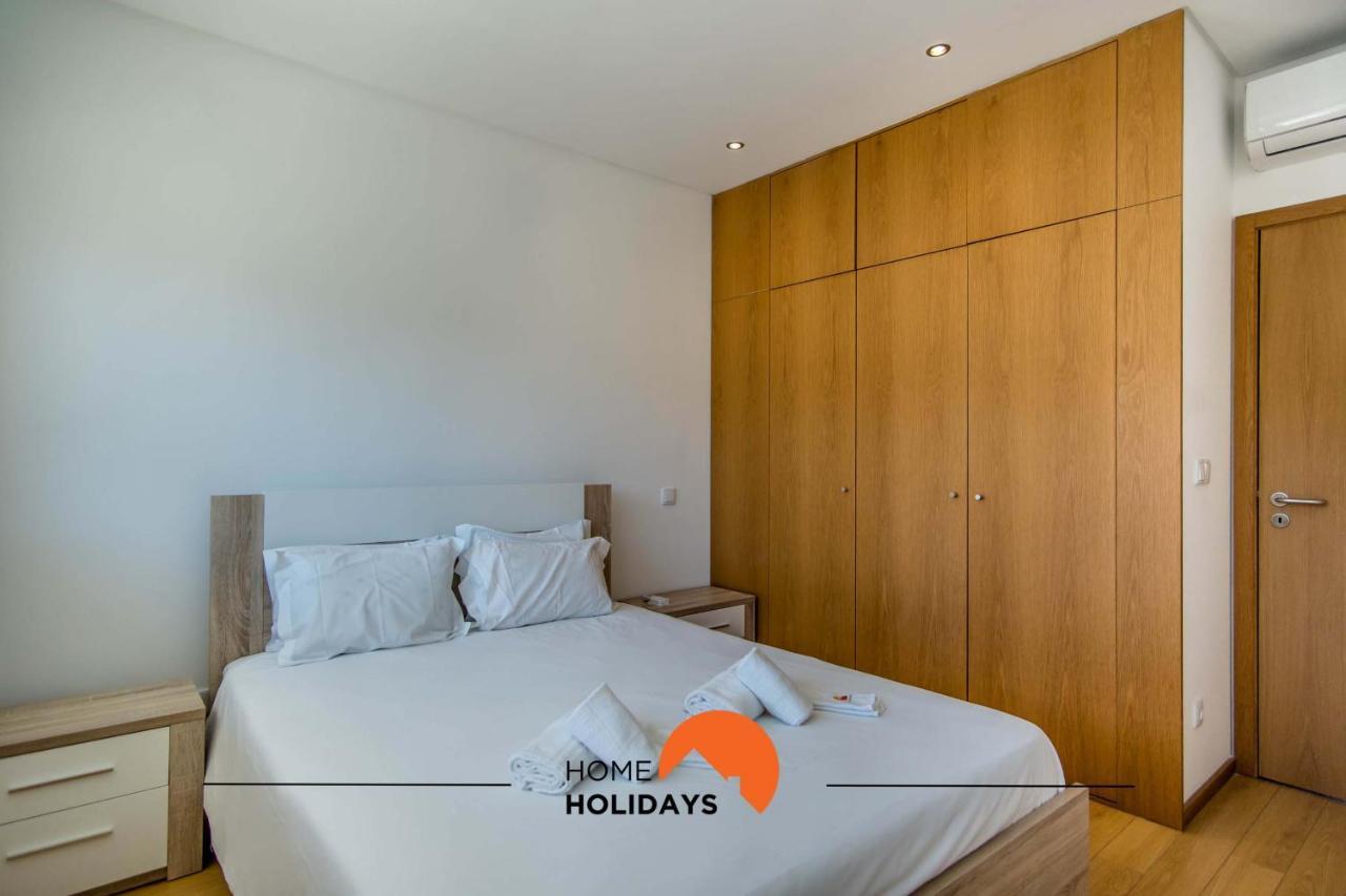 #143 Penthouse By Holidays Apartment