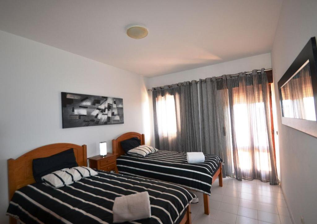 T3 Olhos De Agua Apartment *