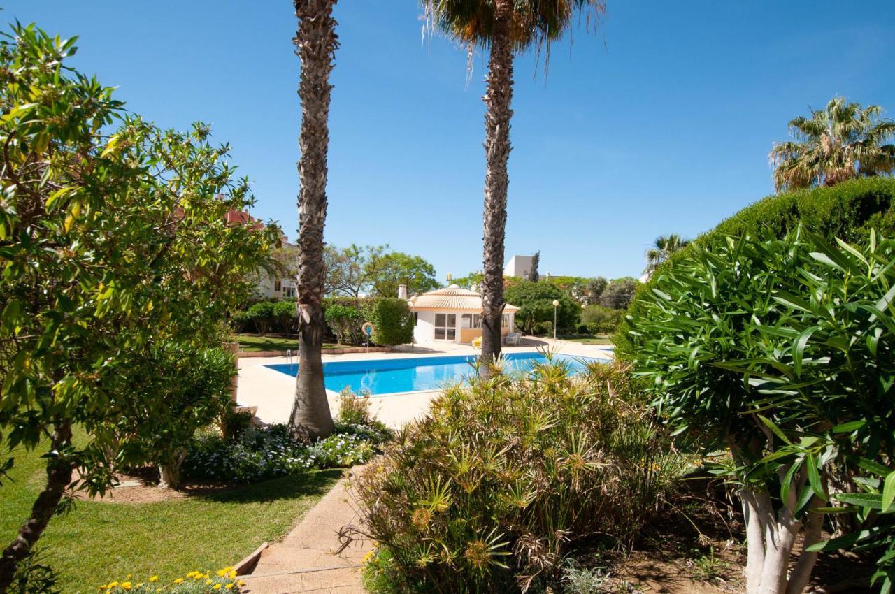 Ondas Verdes By Ocvillas * Albufeira