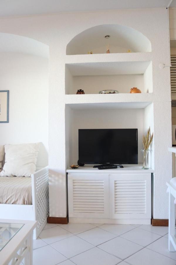Lv Apartment *