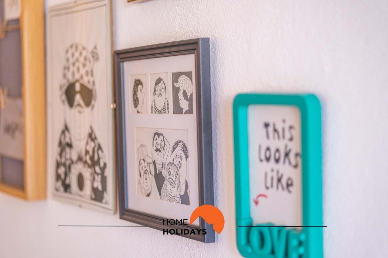 #112 Oura Flat By Holidays *