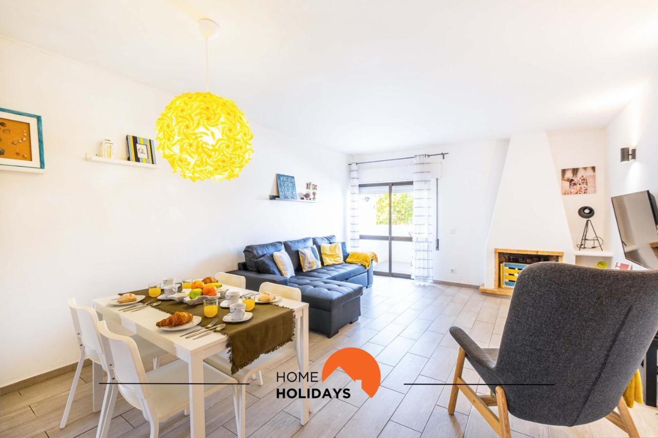 #112 Oura Flat By Holidays Apartment *