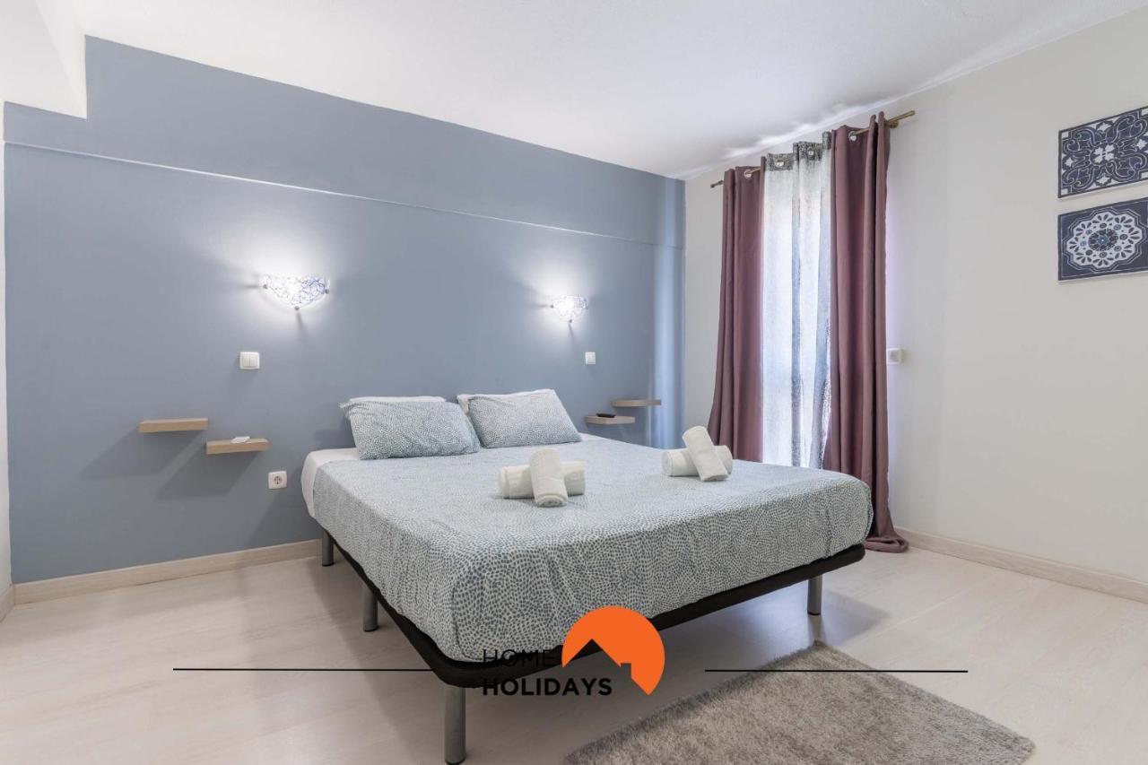 #106 Village Flat By Holidays Appartement