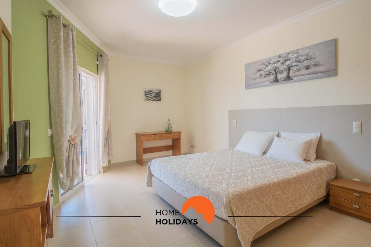 #102 V5 Clube By Holidays