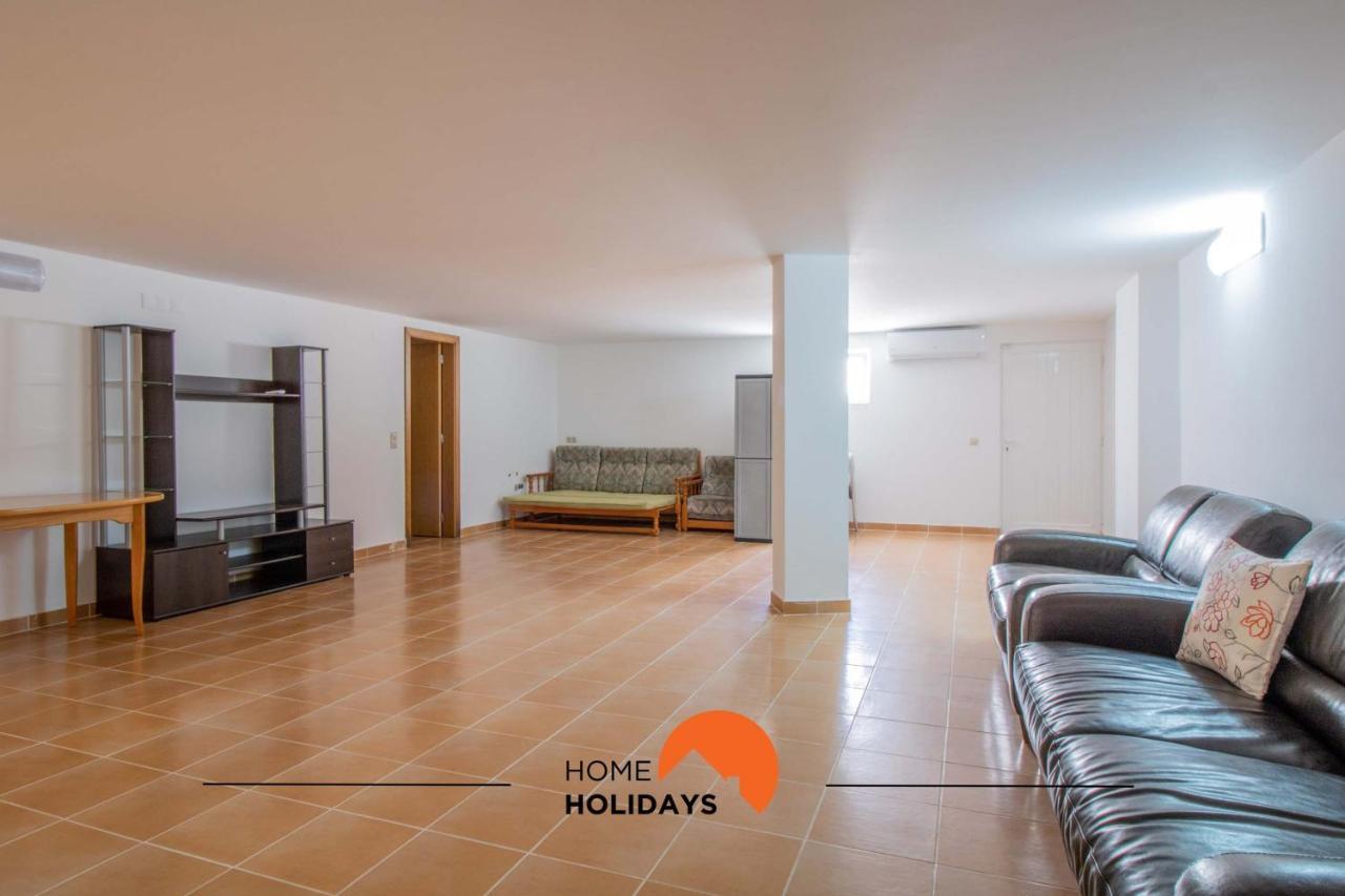 #102 V5 Clube By Holidays