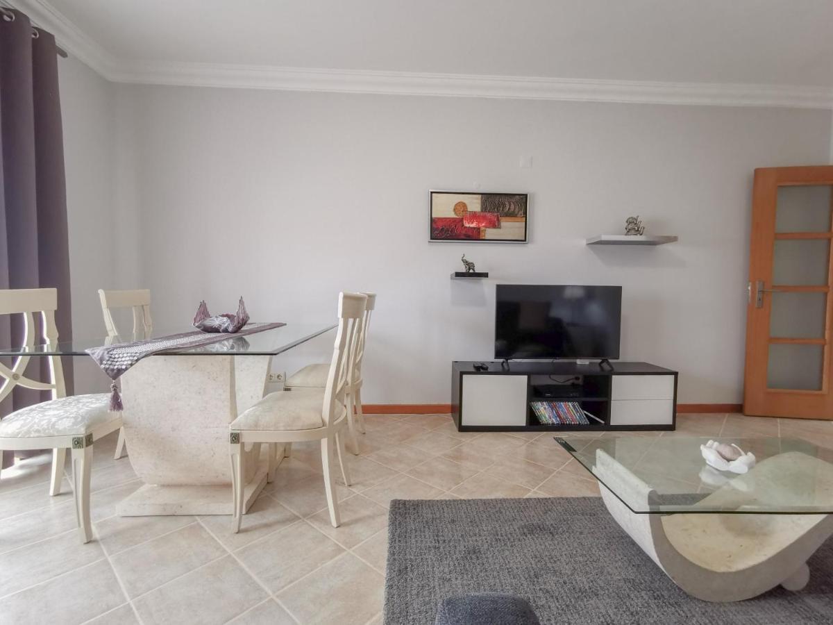 #100 Palmeira Flat With Shared Pool By Holidays Albufeira