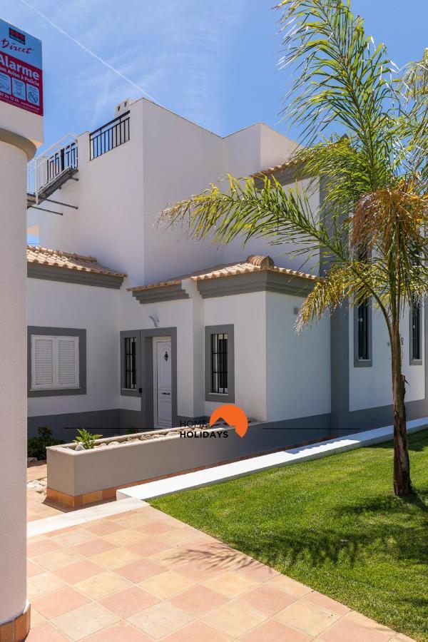 #102 V5 Clube By Holidays Holiday home