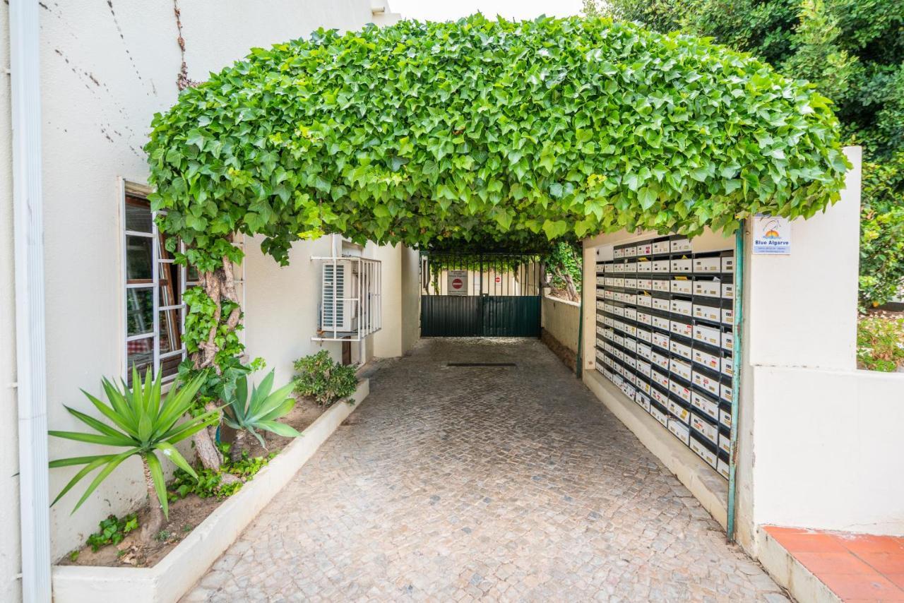 Oura Boho Decor- 2 Bed 2 Bath With Pool And Balcony - 800m Beach Apartment *