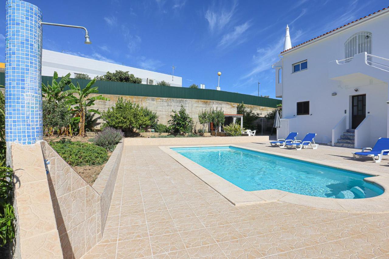 Quinta Dos Martins - Swimming Pool - By Bedzy Apartamento