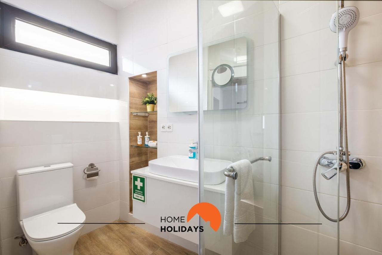 #011 T1 Libertos By Holidays *