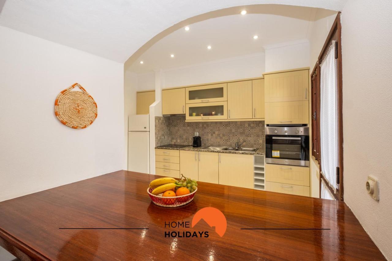 #015 Buganvilia By Holidays *