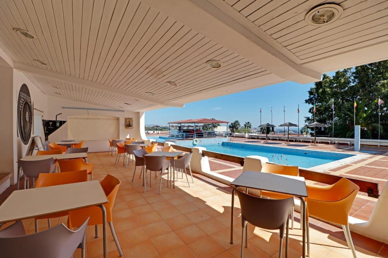 Apartment Cozy And Stylish Just 800m From The - New On Booking!