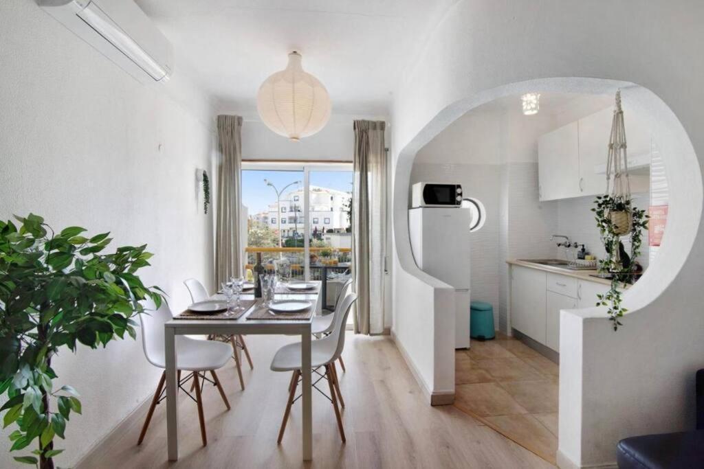 Em - Com Piscina Apartment