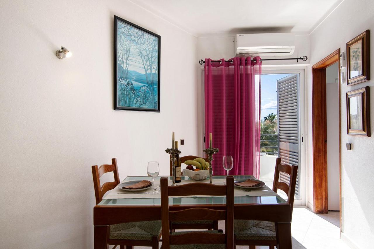 Apartment T1 Salgados 3c *