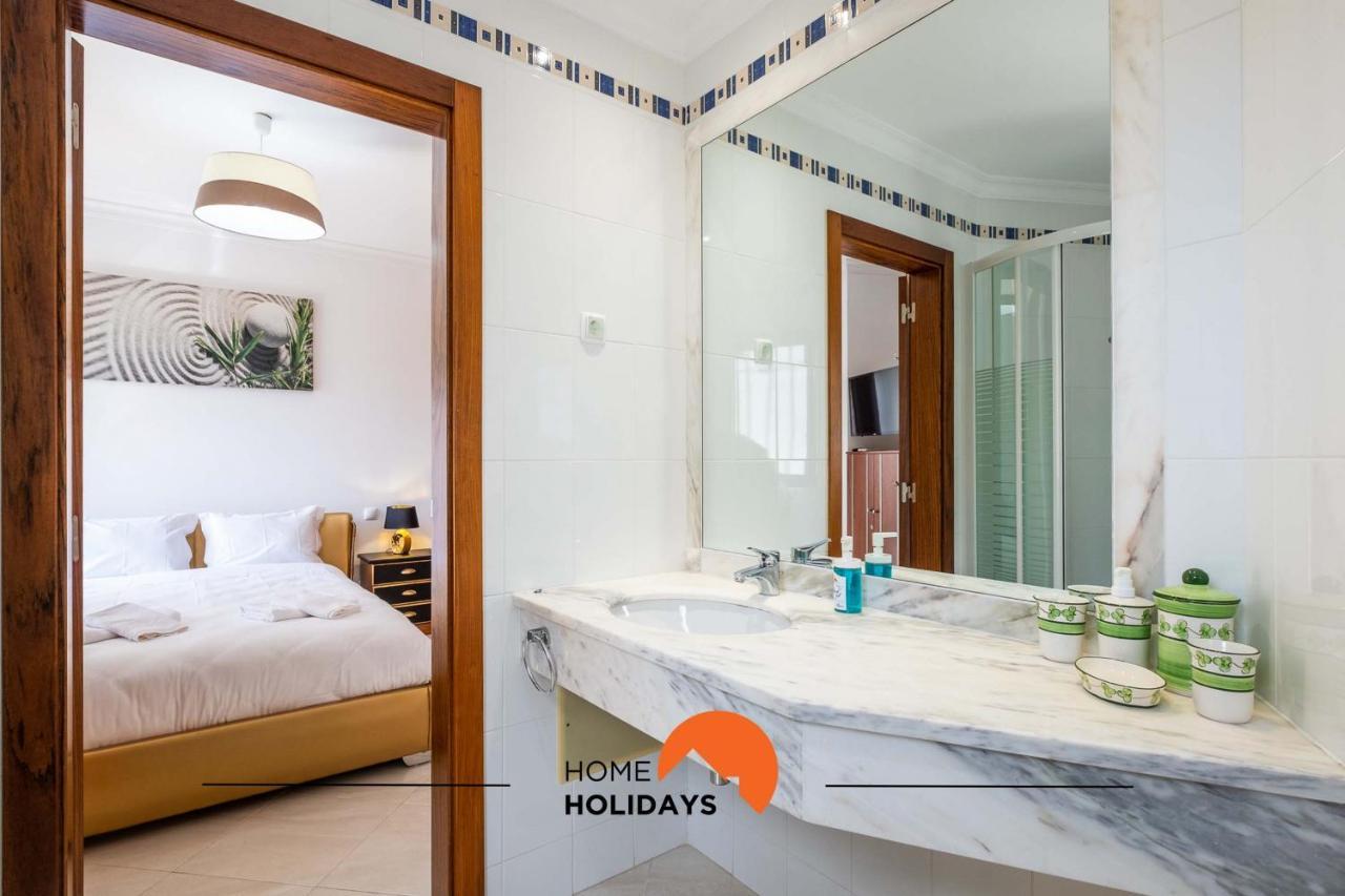 #084 Spacious Seaview With Ac, Pool And Garden Apartment