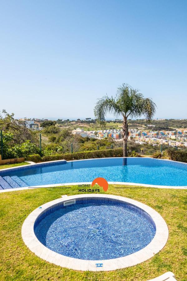 #080 Marina View Flat With Pool By Holidays