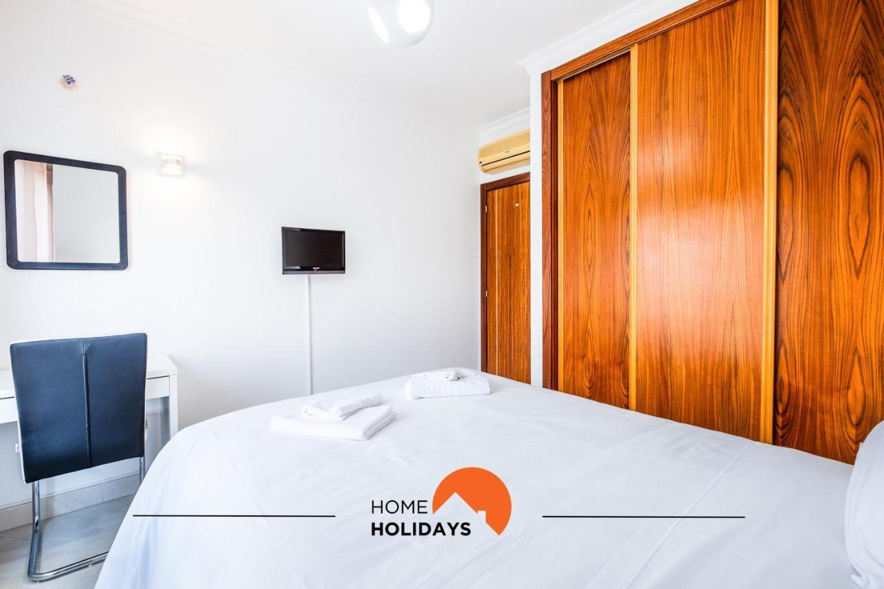 #080 Marina View Flat With Pool By Holidays Apartment *