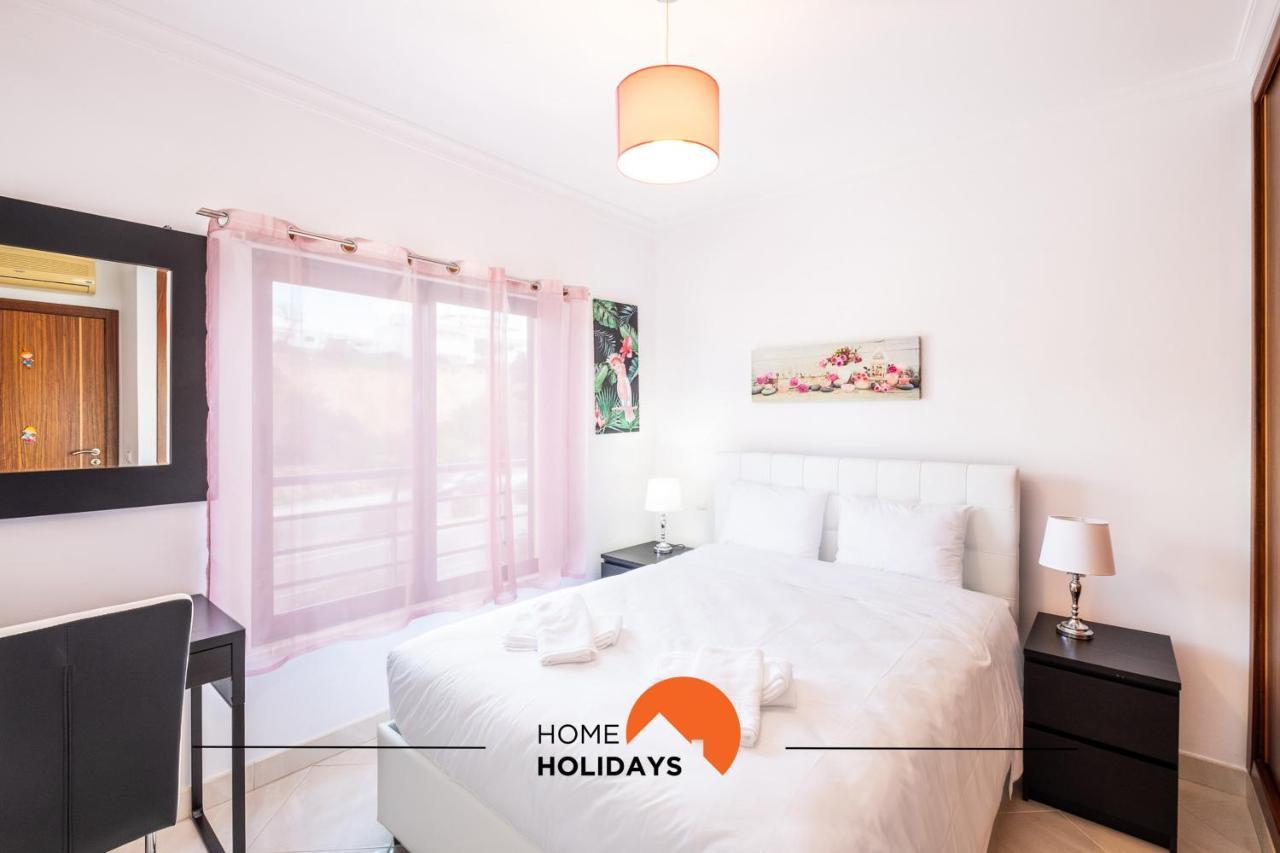 #080 Marina View Flat With Pool By Holidays *