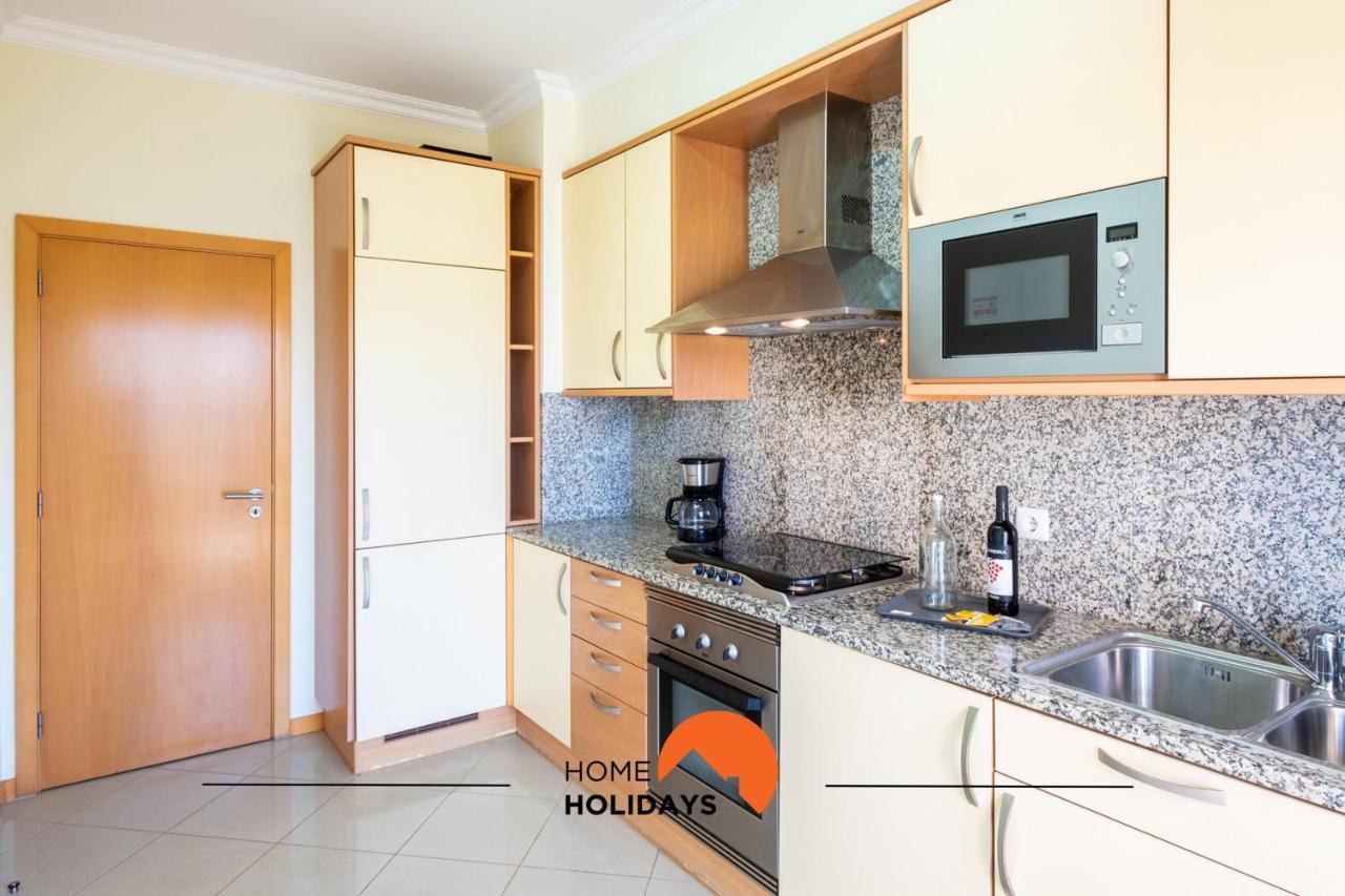 #045 Costa Family By Holidays Apartment *