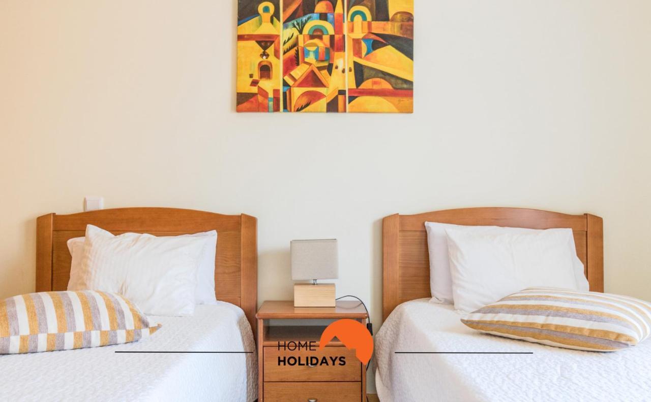 #004 Orada By Holidays