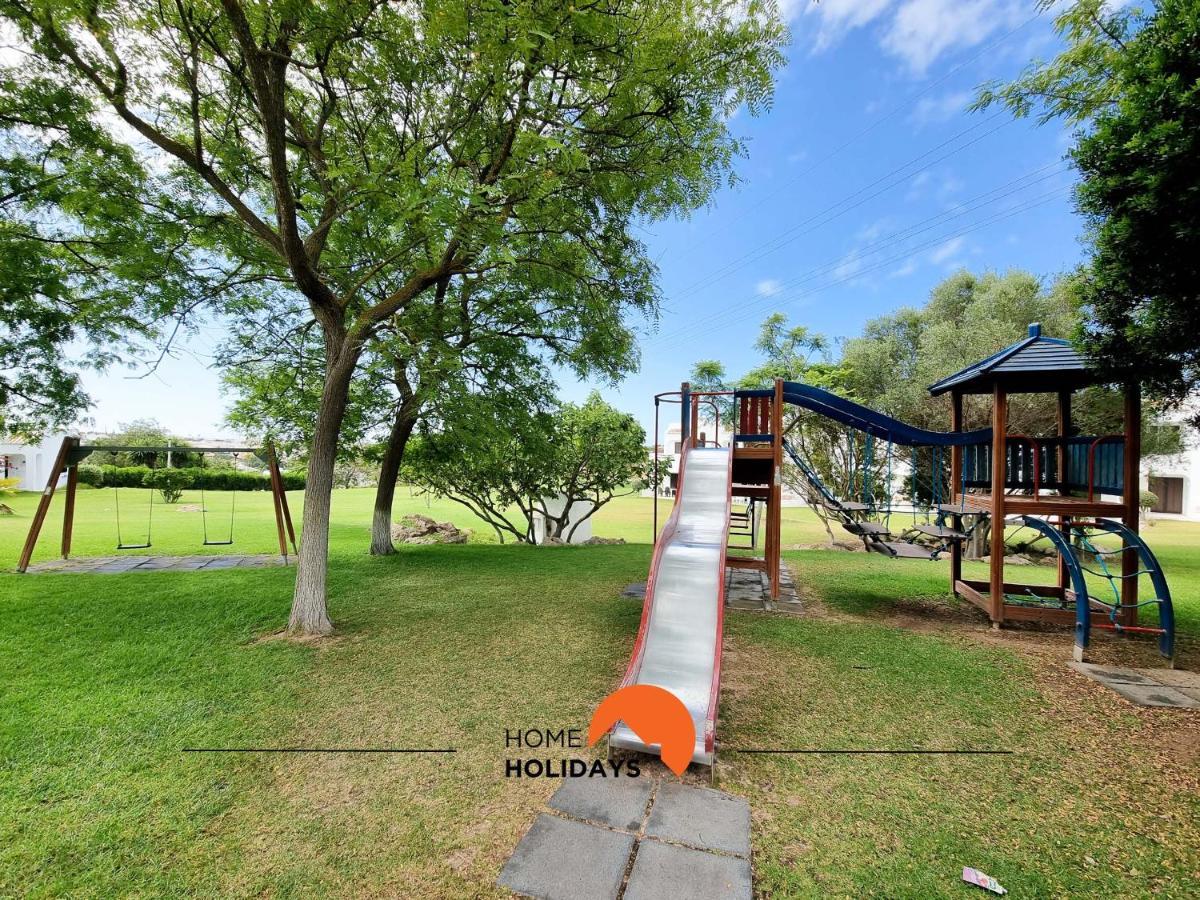 #168 Fully Equiped, Ac, Pool And Mini Golf