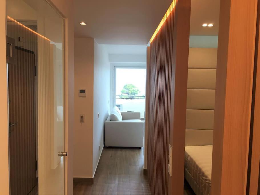 Great Sea View Apartment, Near The Beach, With Ac And Pools