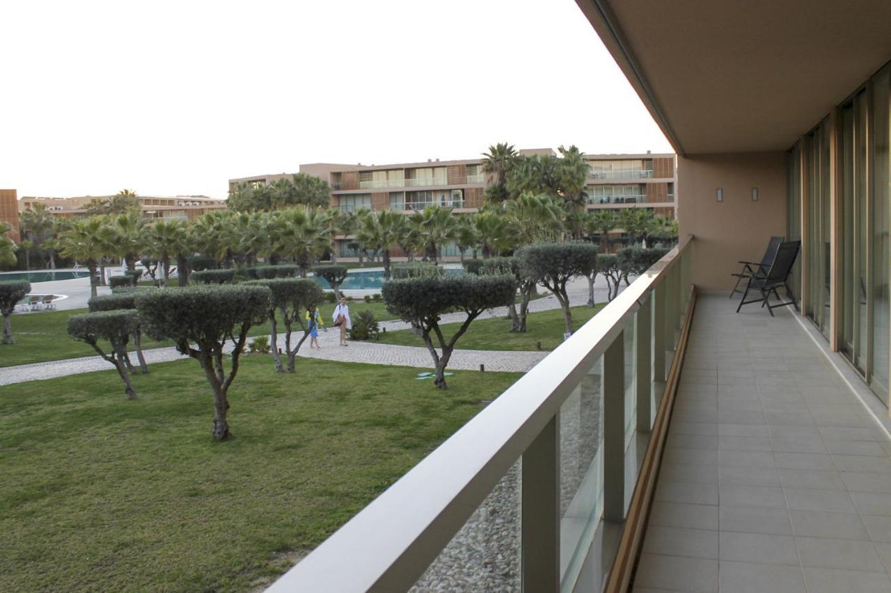 Herdade Dos Salgados,t3 8d-0b, Lagoas *
