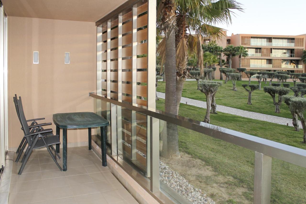 Herdade Dos Salgados,t3 8d-0b, Lagoas *
