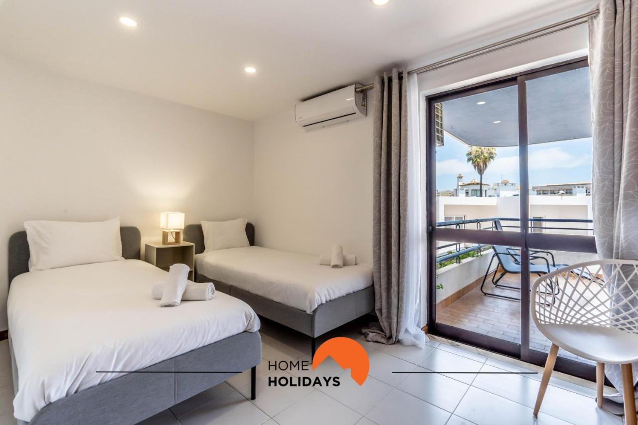 #169 T3 Medronheira By Holidays * Albufeira