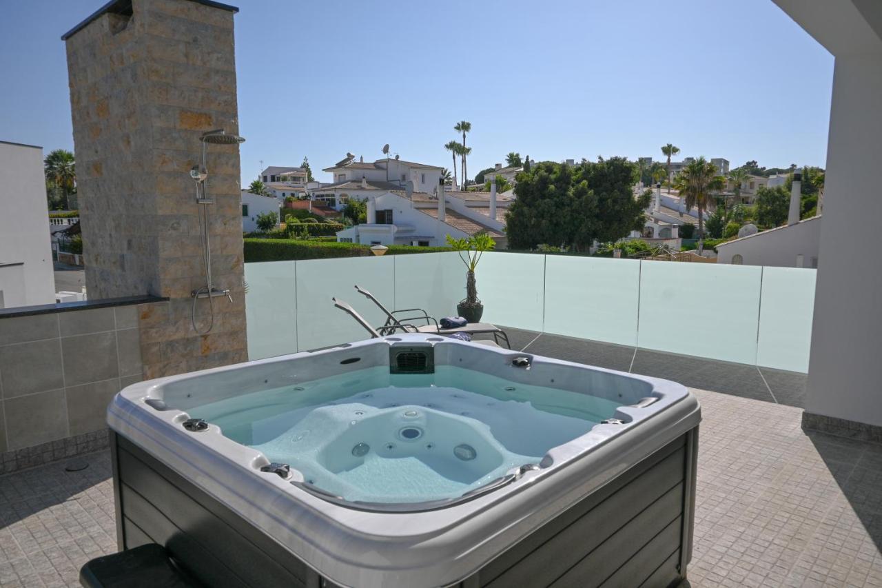 Luz 37 - Jacuzzi Terrace & Swimming Pool Albufeira