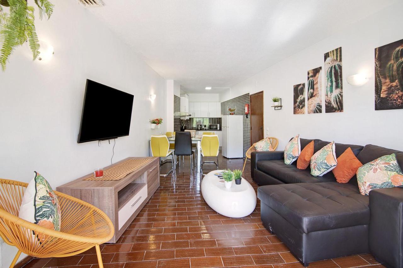 Hanna's Sunny Apartment