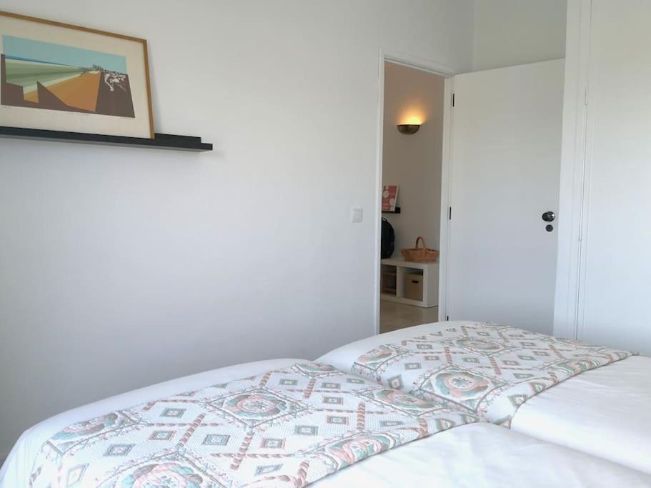 Airy 3br, Ac, Garden, 2min Strip, 8min Oura Apartment Albufeira