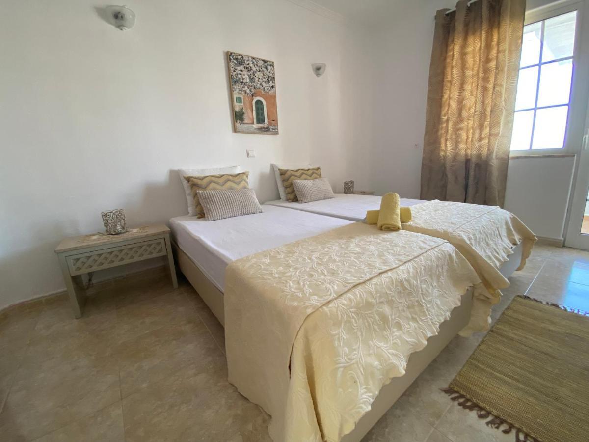Moradia Olival- Bbq, 2 Quartos, Quintal Holiday home