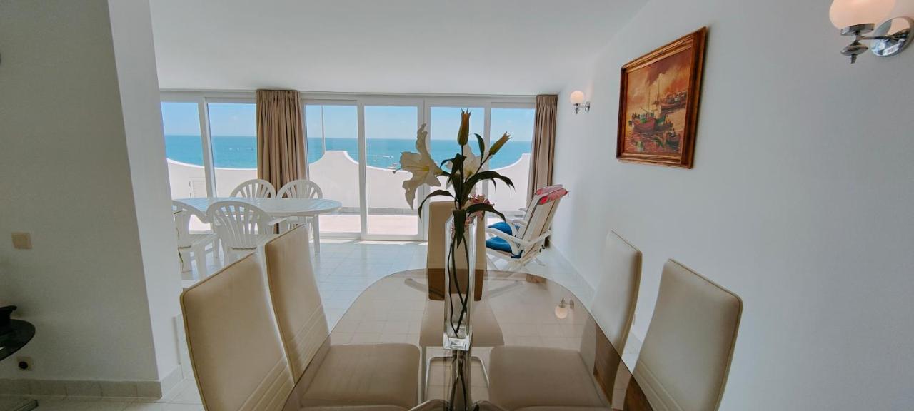 Apartment Penthouse Beachfront