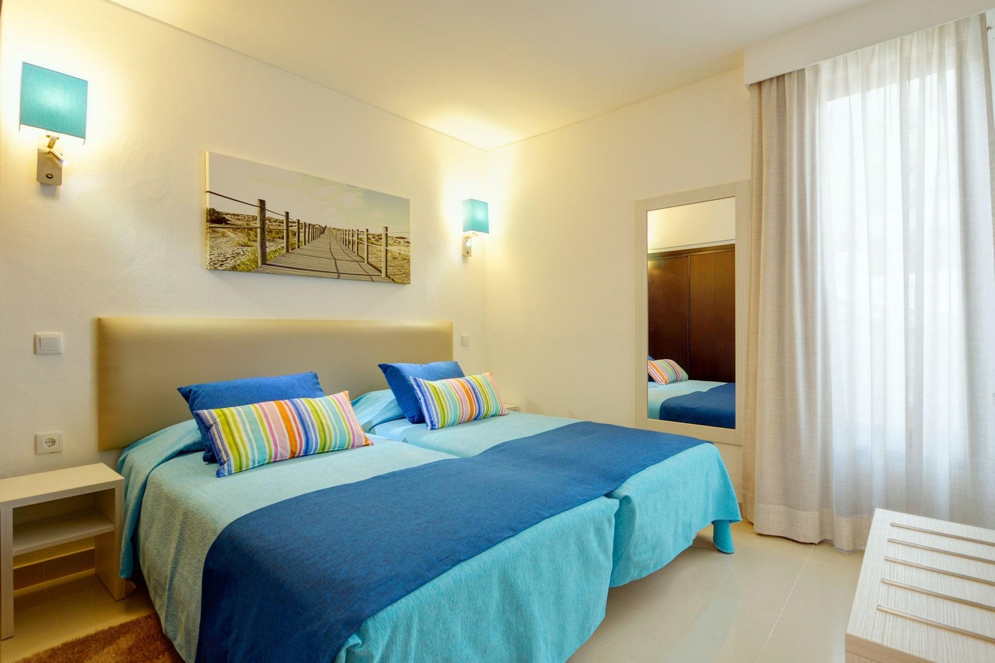 3hb Golden Beach