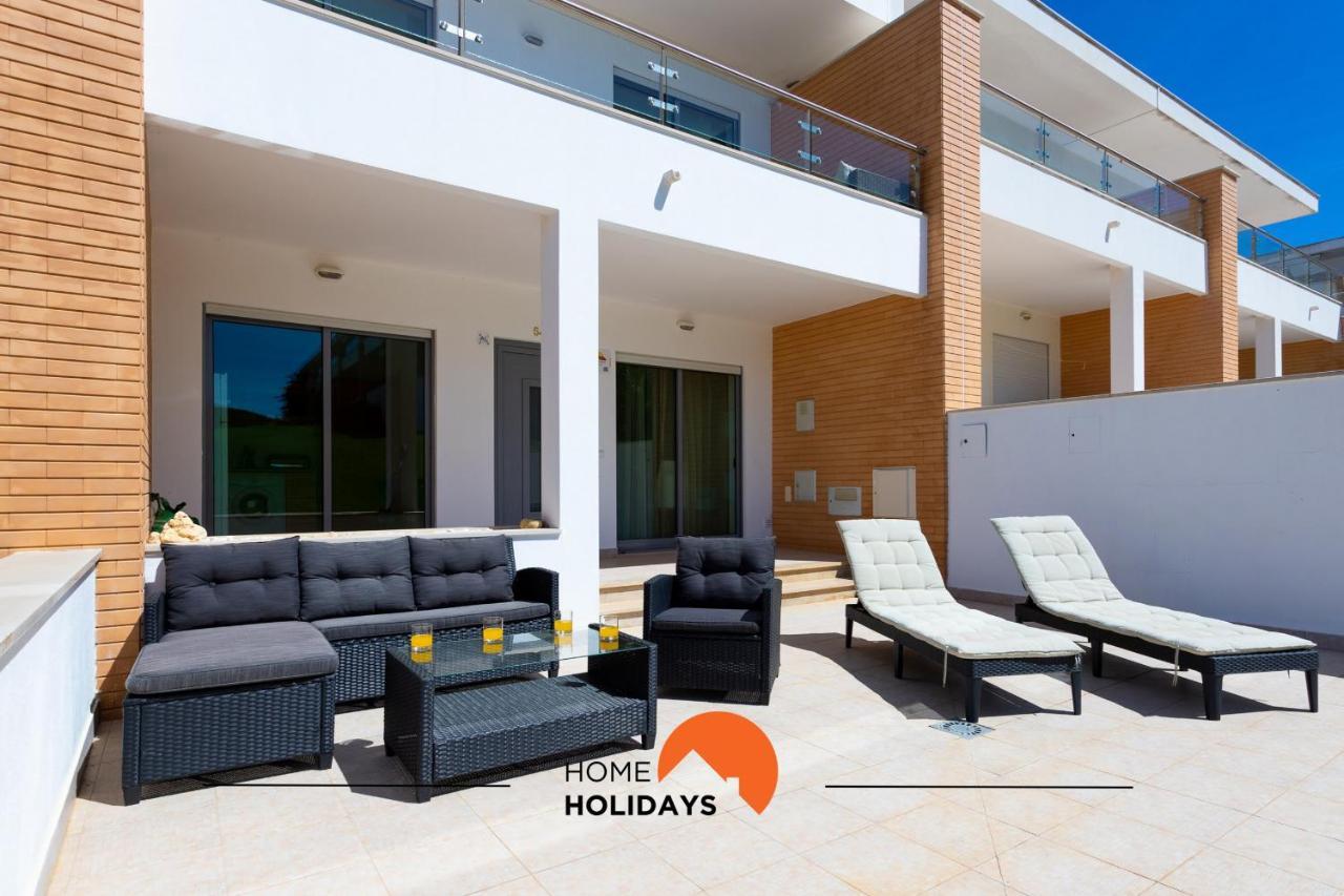 #154 V2 Branca 54 By Holidays Holiday home *
