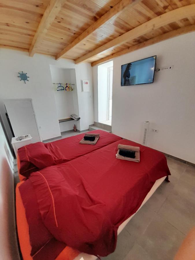 Hospedagem domiciliar Ibiza Independent Bedroom And Bathroom Albufeira