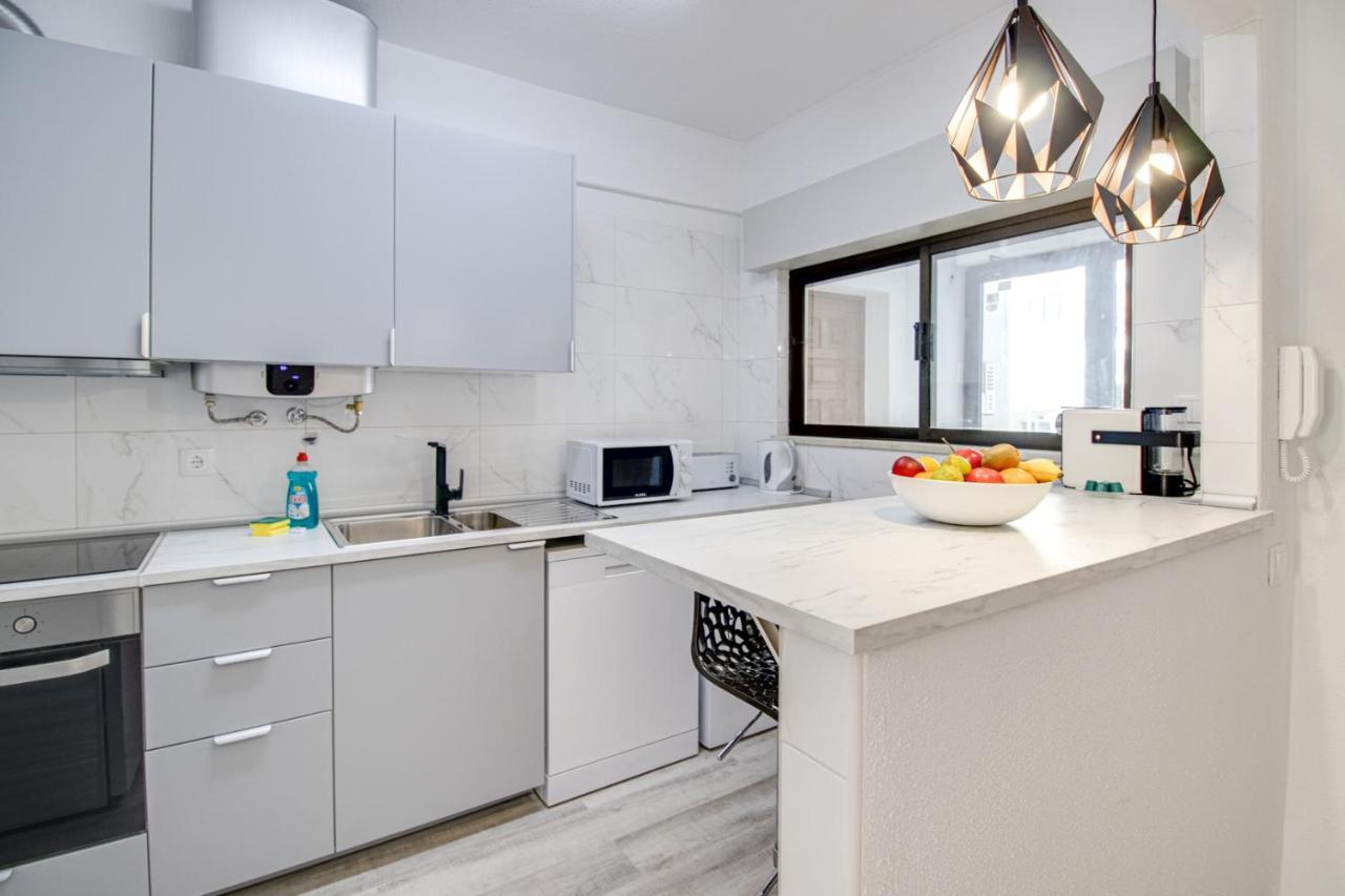 Renovated Oasis Ocean View 1bd Wi-fi 3 Min *