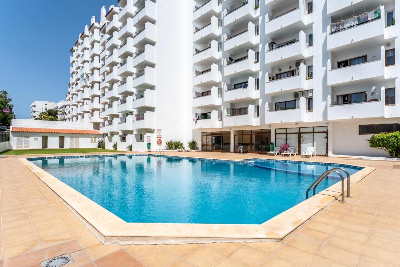Modern 2 Bdr Flat W/balcony And Pool By Lovelystay Albufeira