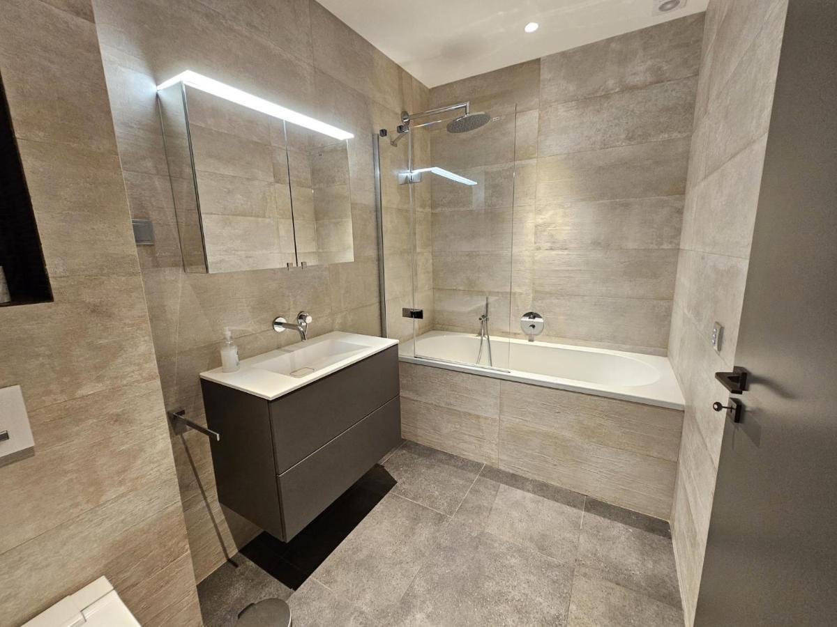 Finisterra Lux * Albufeira