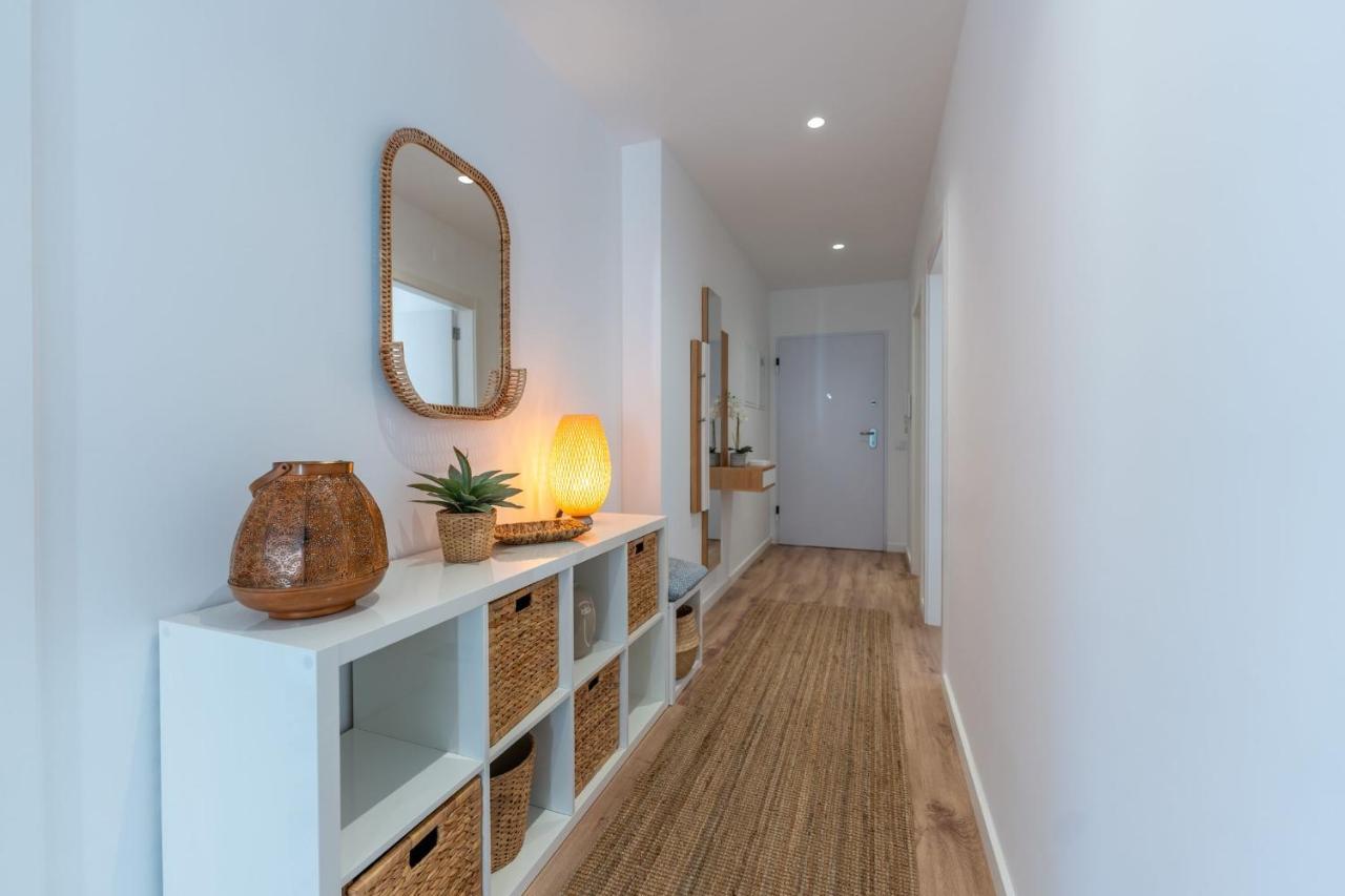 Apartment Stunning 3 Bdr Flat W/ Rooftop Pool By Lovelystay