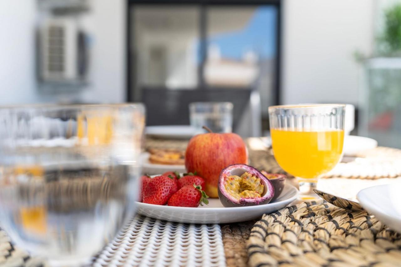 Stunning 3 Bdr Flat W/ Rooftop Pool By Lovelystay Albufeira