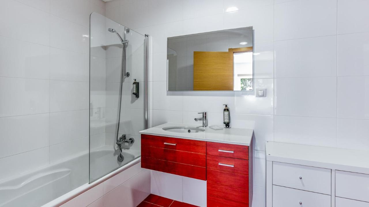 Luminous 2 Bdr W/pool By Lovelystay Apartamento