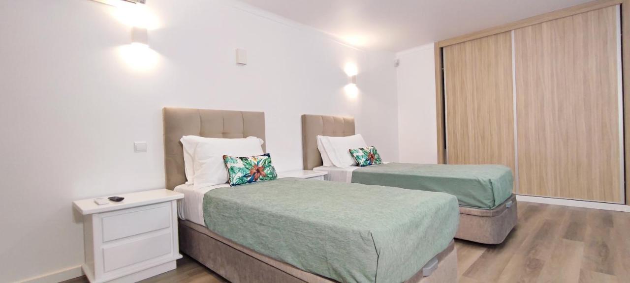 6 Bedroom Private Tenazinha I, With Private Pool Villa Albufeira